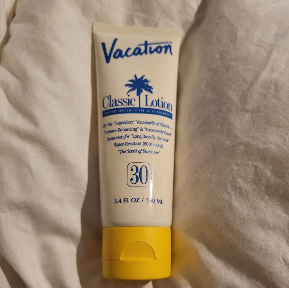 3 item for 21 mix&match or reg.price vacation Classic SPF 30 Lotion